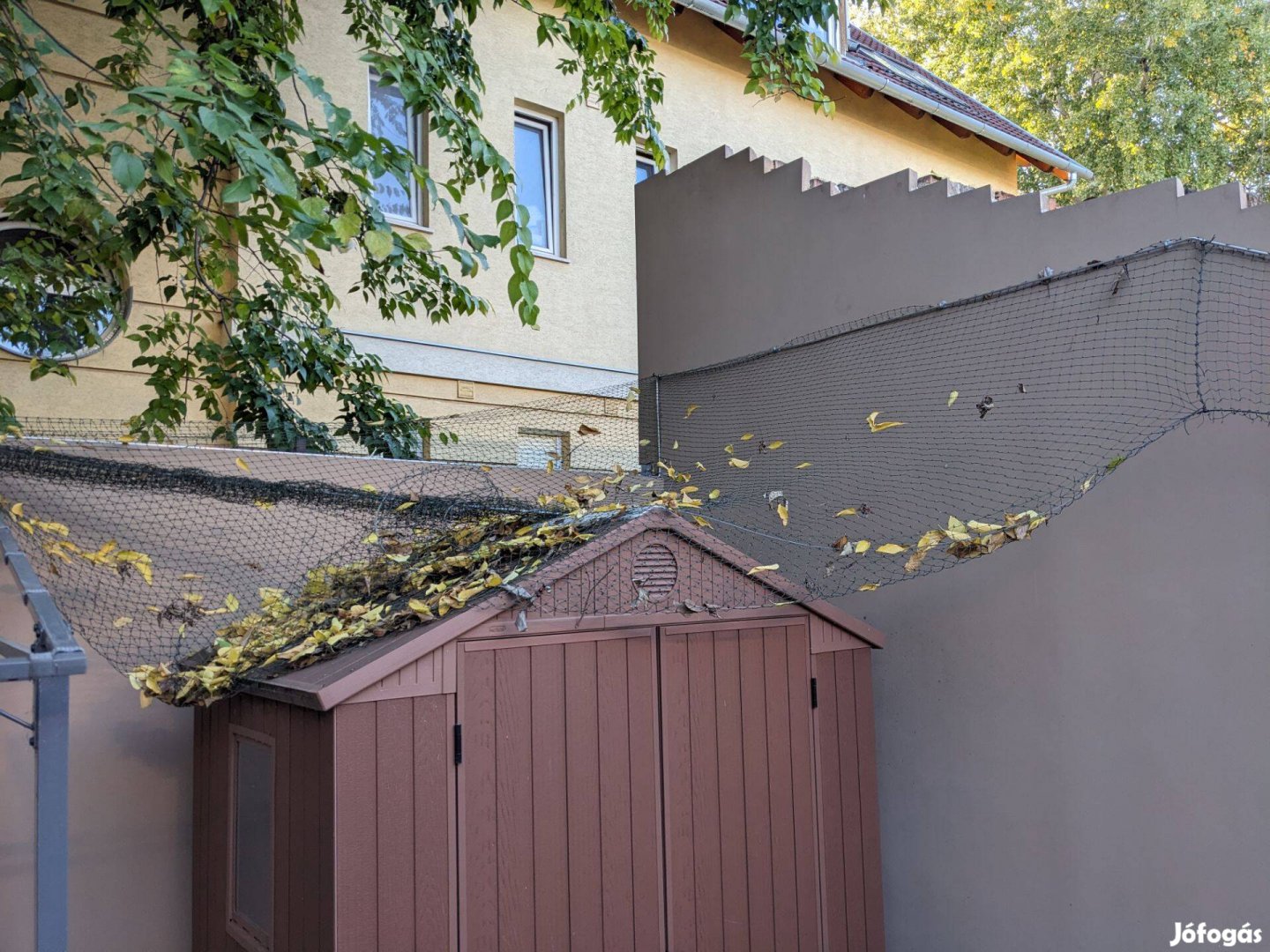 Használt, bontott macskaháló egyéb tartozékokkal