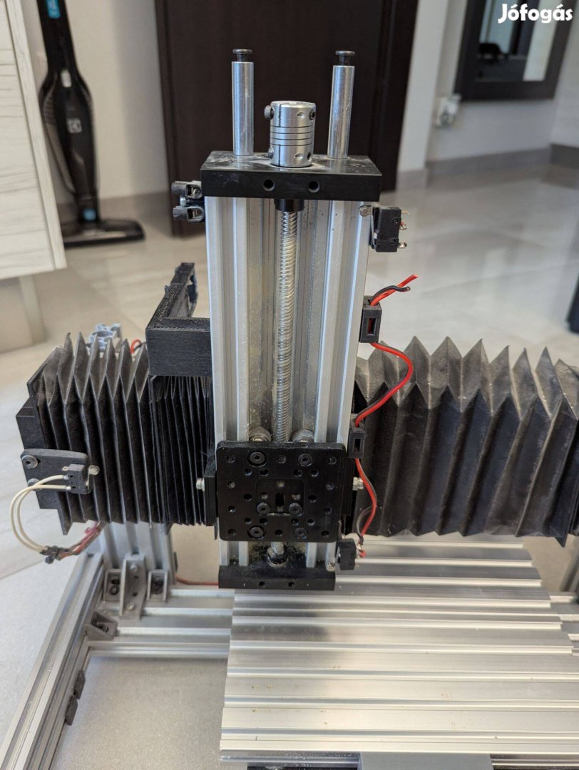 Használt asztali CNC (csak mechanika)