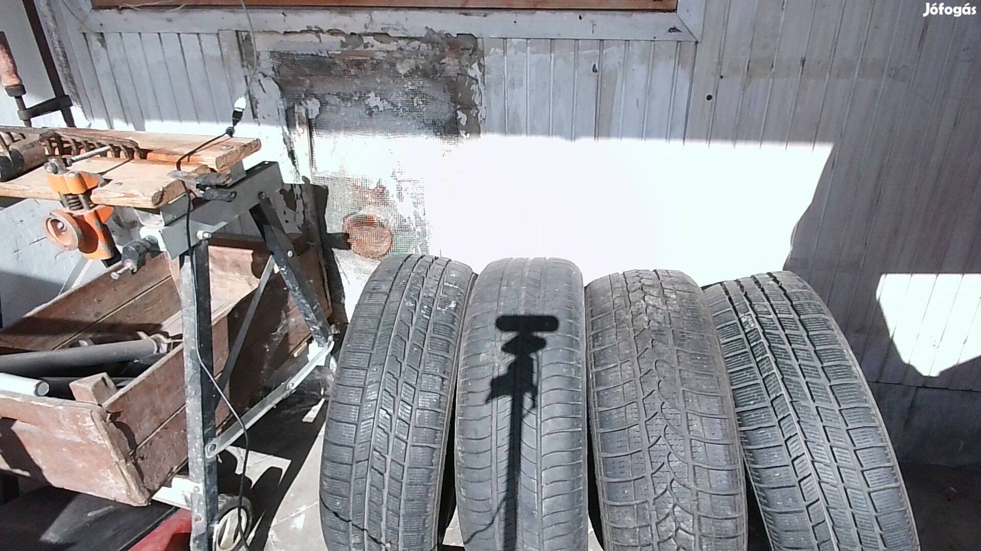 Használt autógumik jó minőségben eladók. Renault Clio méret,