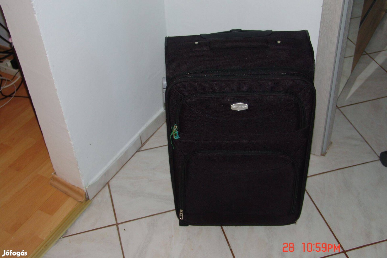 Használt bőrönd eladó