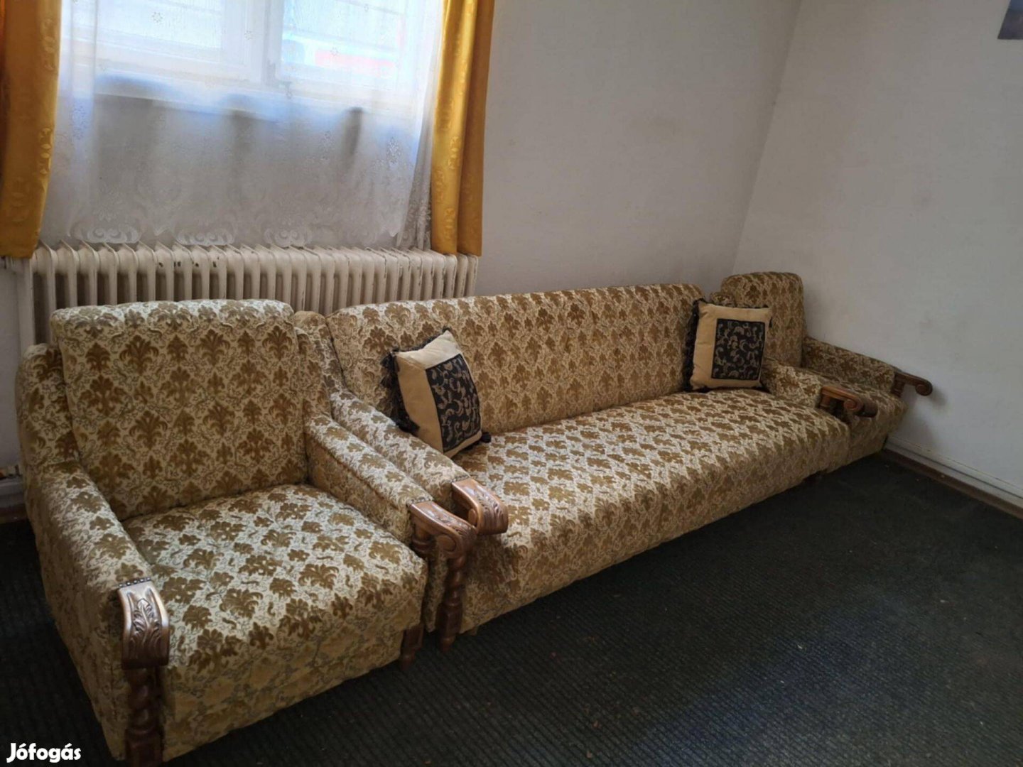 Használt fa kanapé fotellel