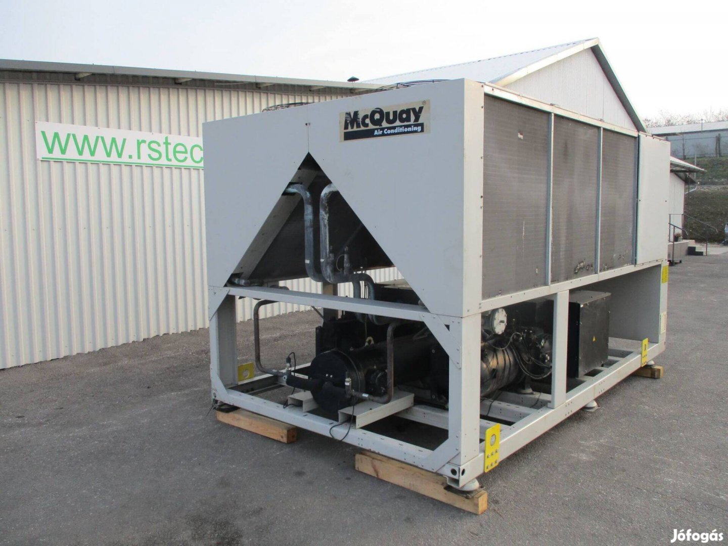 Használt folyadékhűtő vízhűtő eladó Mcquay 424 KW (3138)
