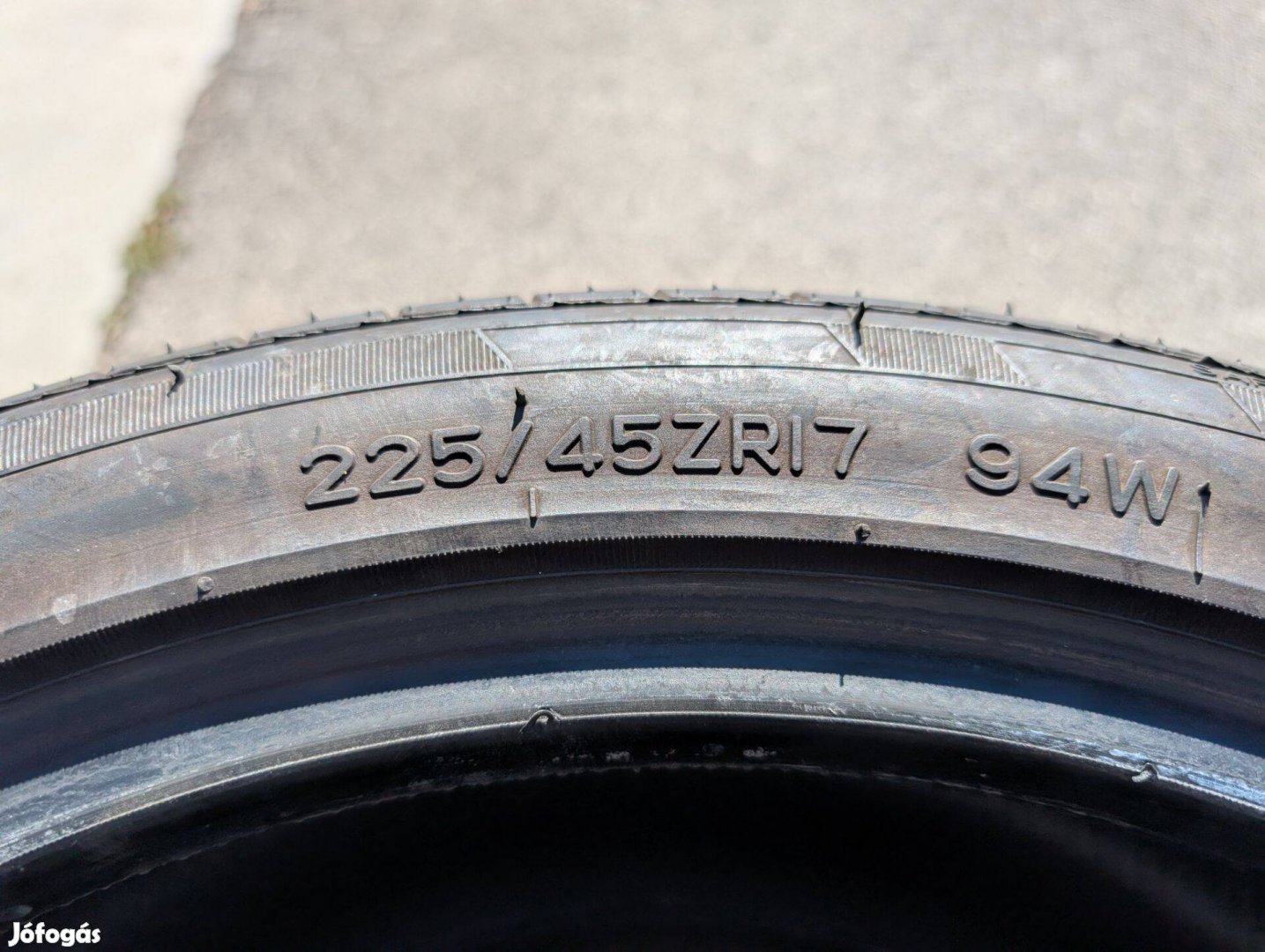 Használt gumi 4db 225/45 ZR17