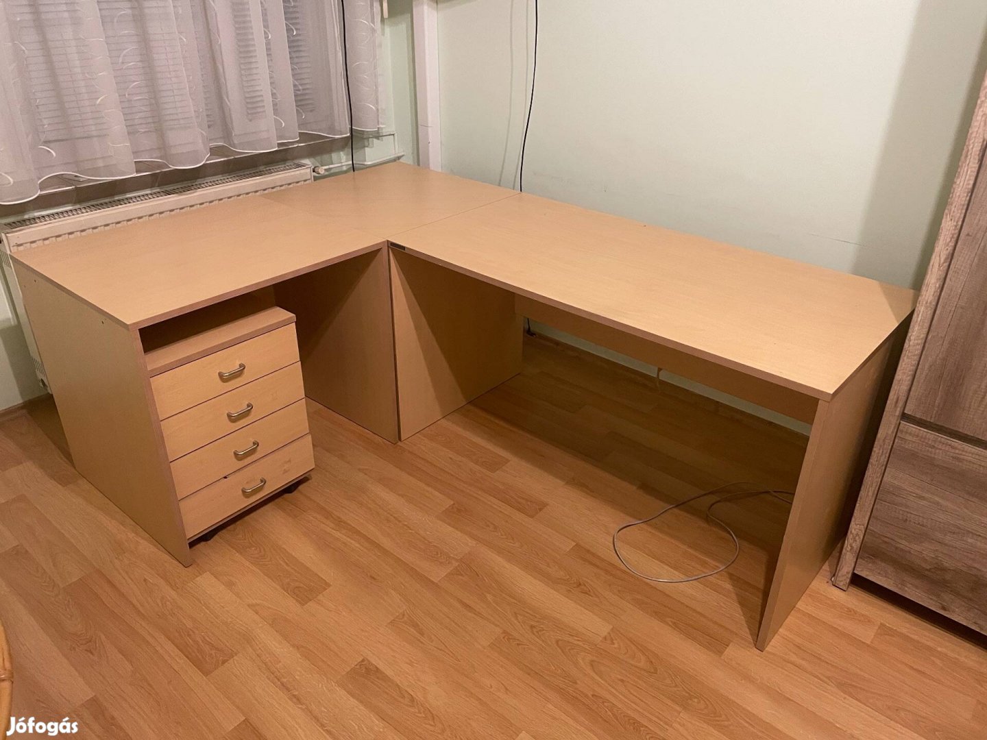 Használt íróasztal