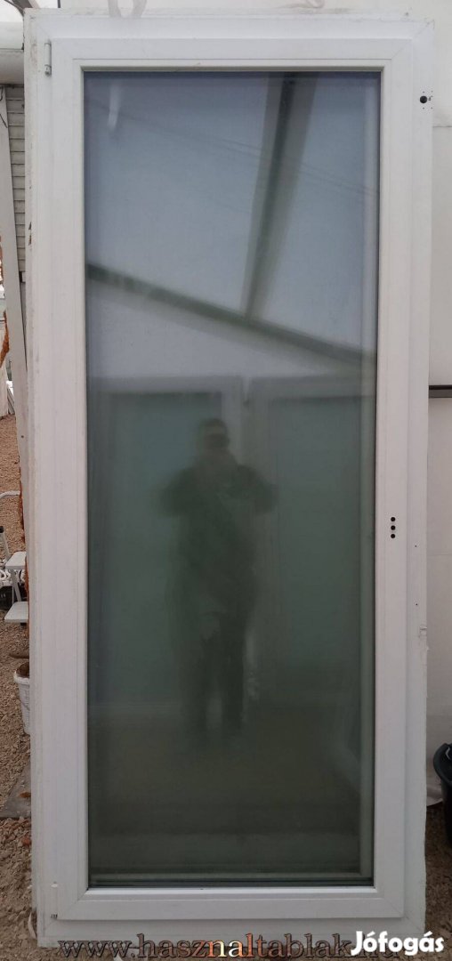 Használt műanyag erkélyajtók 1 szárnyas kivitel