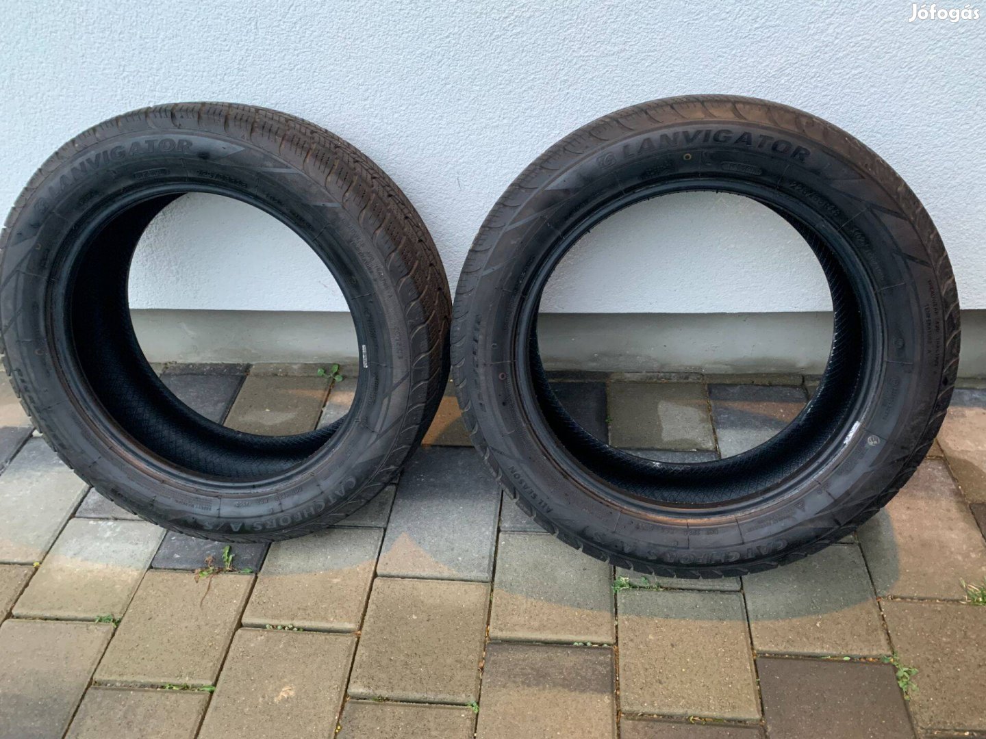 Használt négyévszakos gumi 2db eladó 225/55R18