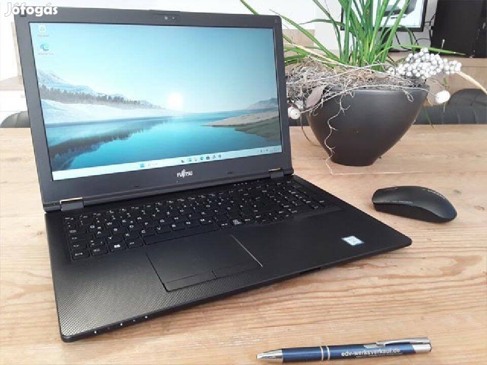 Használt notebook: Fujitsu Lifebook E559 (i7/32/512) -Dr-PC-nél