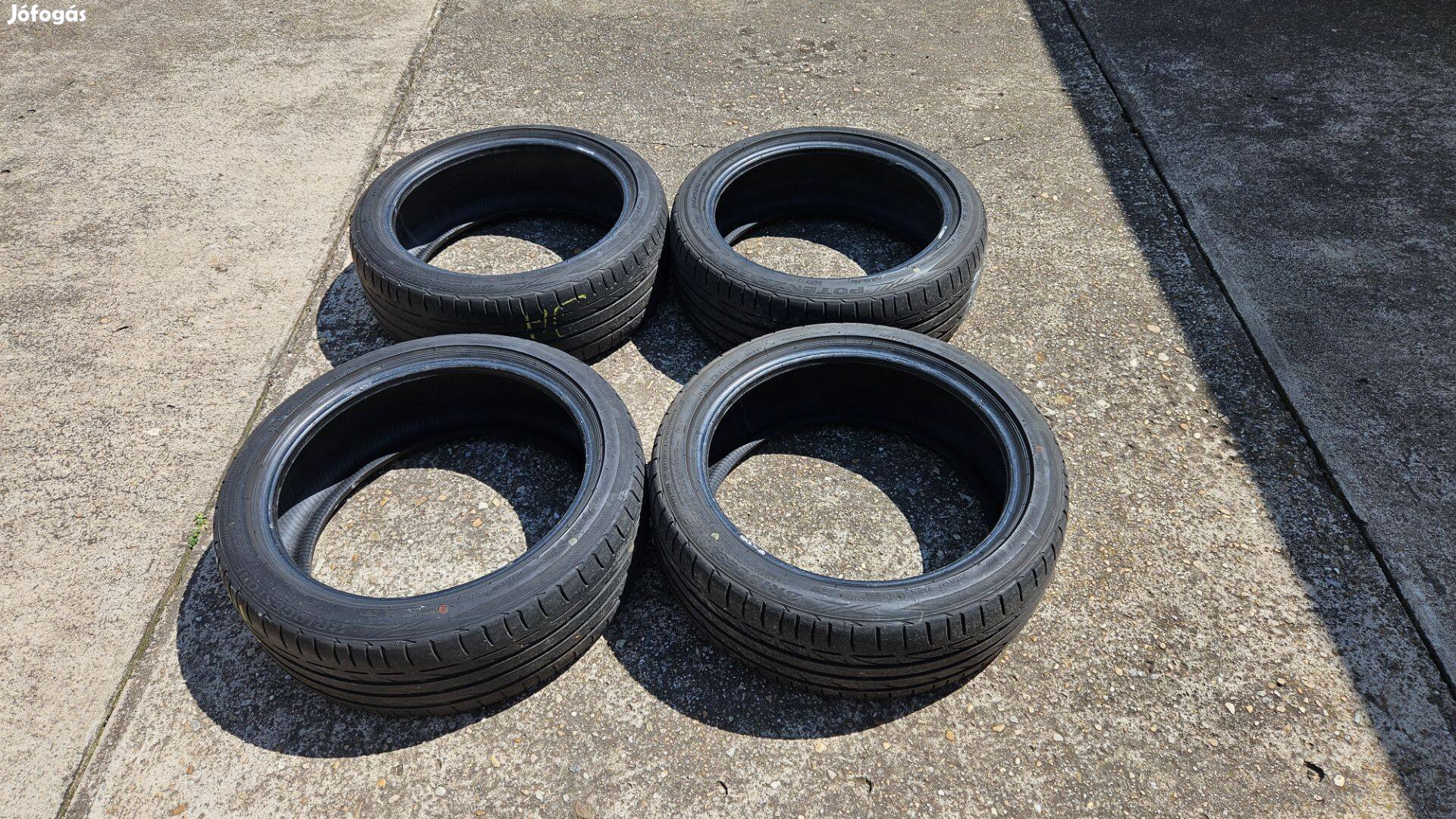 Használt nyári gumi szett Bridgestone Potenza S001 205 45R17 84W