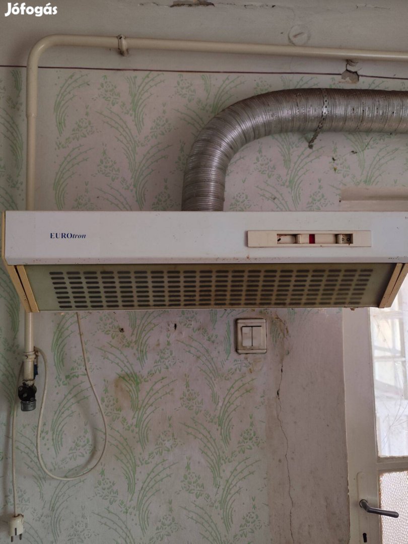 Használt páraelszívó csővel együtt