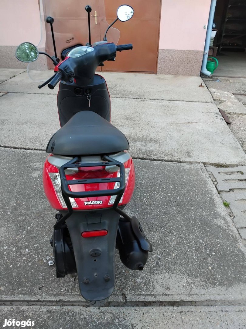 Használt piaggió robogó eladás