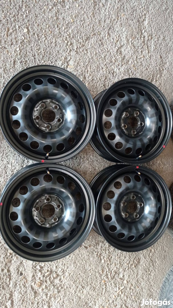 Használt szép állapotú 17 colos 5x112 lyukosztású Mercedes Vito/Viano