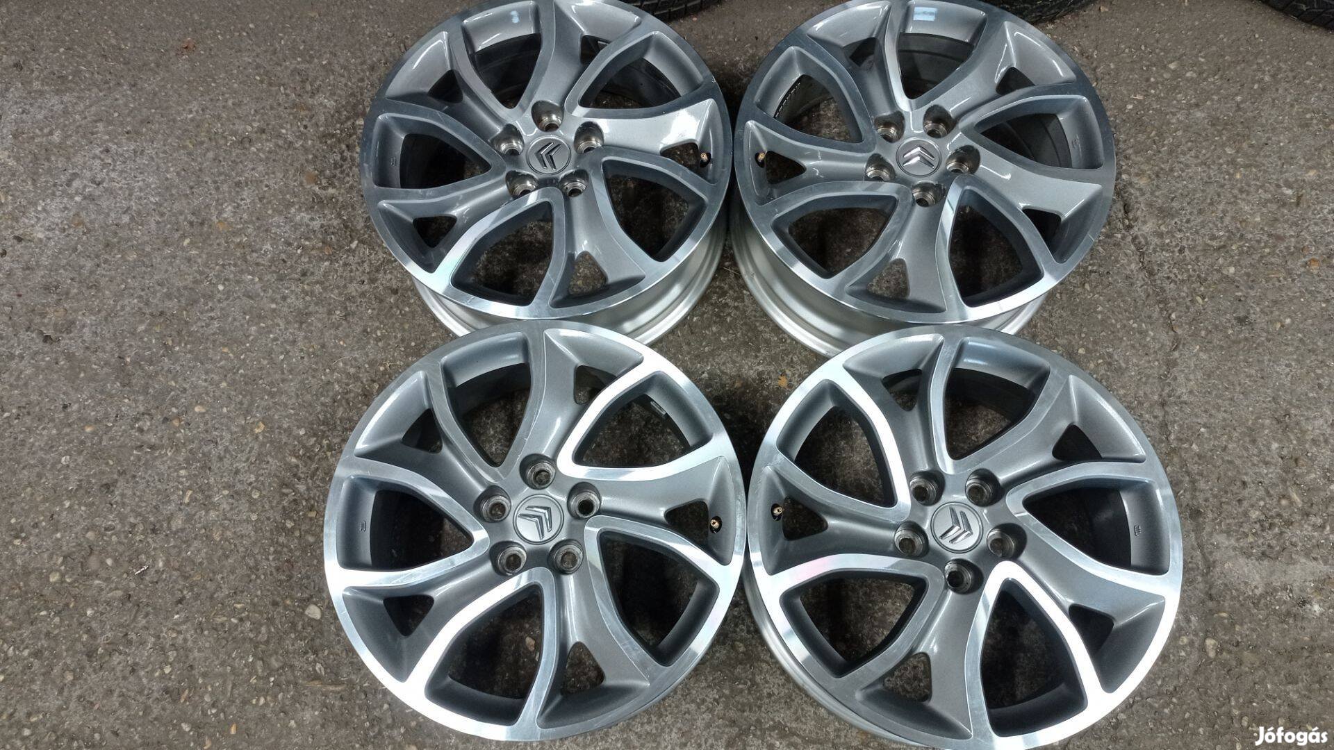Használt szép állapotú 18 colos 5x114,3 lyukosztású Gyári Mitsubishi