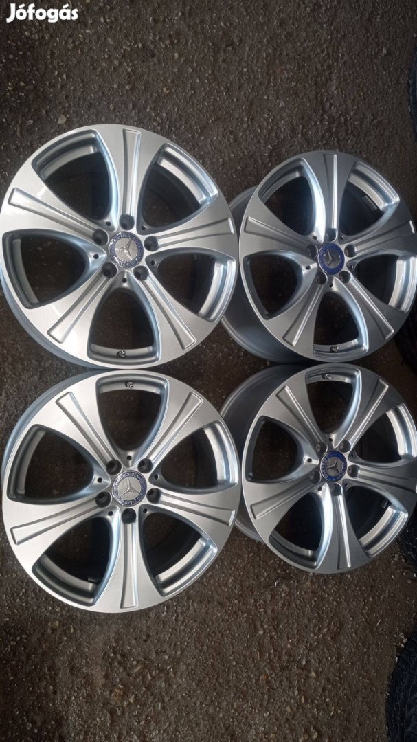 Használt szép állapotú 5x112 lyukosztású gyári Mercedes 18 colos alu