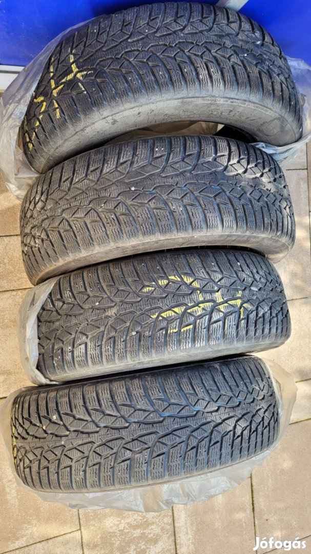 Használt téli autógumi abroncs Nokian 215/60 R17, 4db