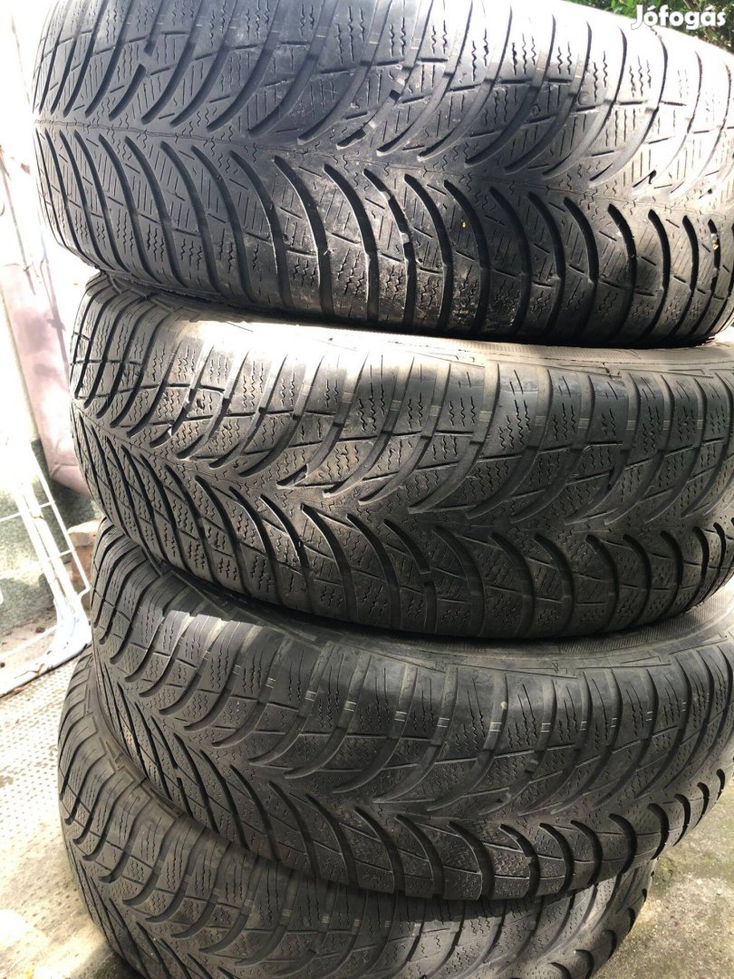 Használt téli gumi: Goodyear Ultragrip7+, 195/65 R15 ,4 db, 2000Ft./db