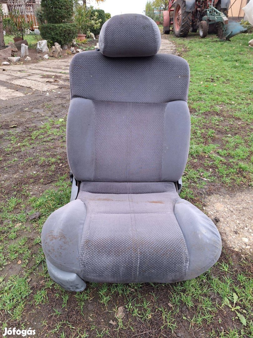 Használt ülés eladó