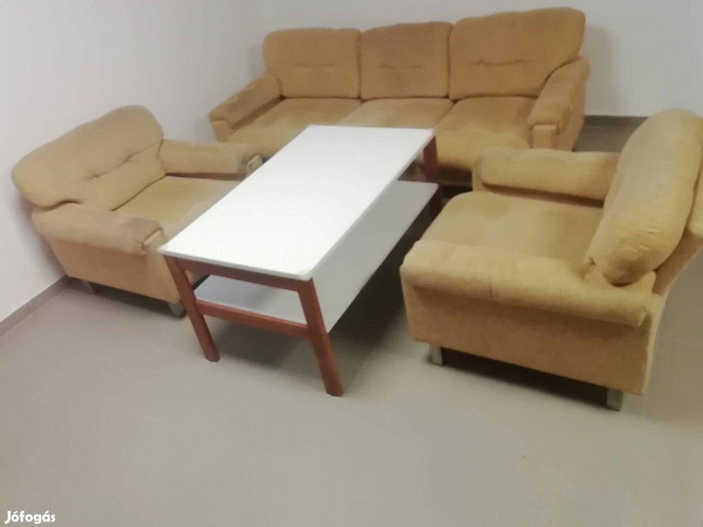 Használt ülőgarnitúra