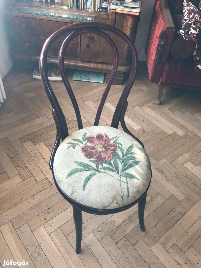 Hat darab kárpitozott thonet-szék