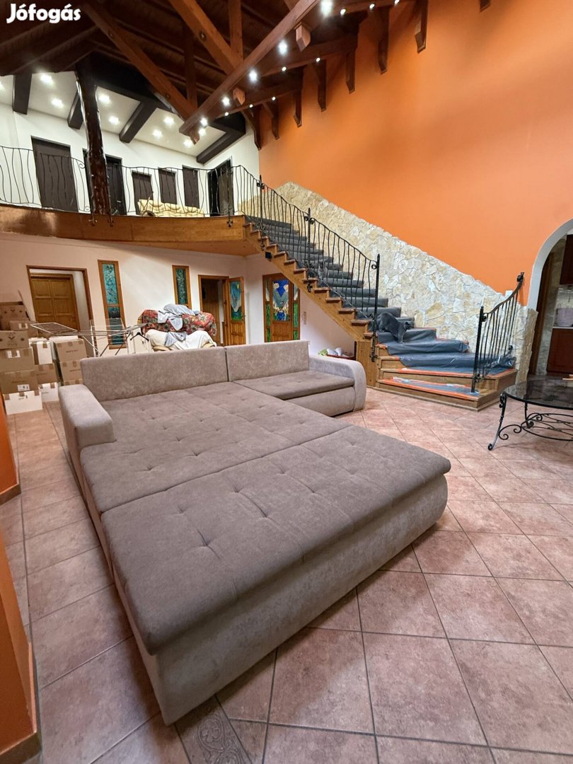 Hatalmas L alakú kanapé