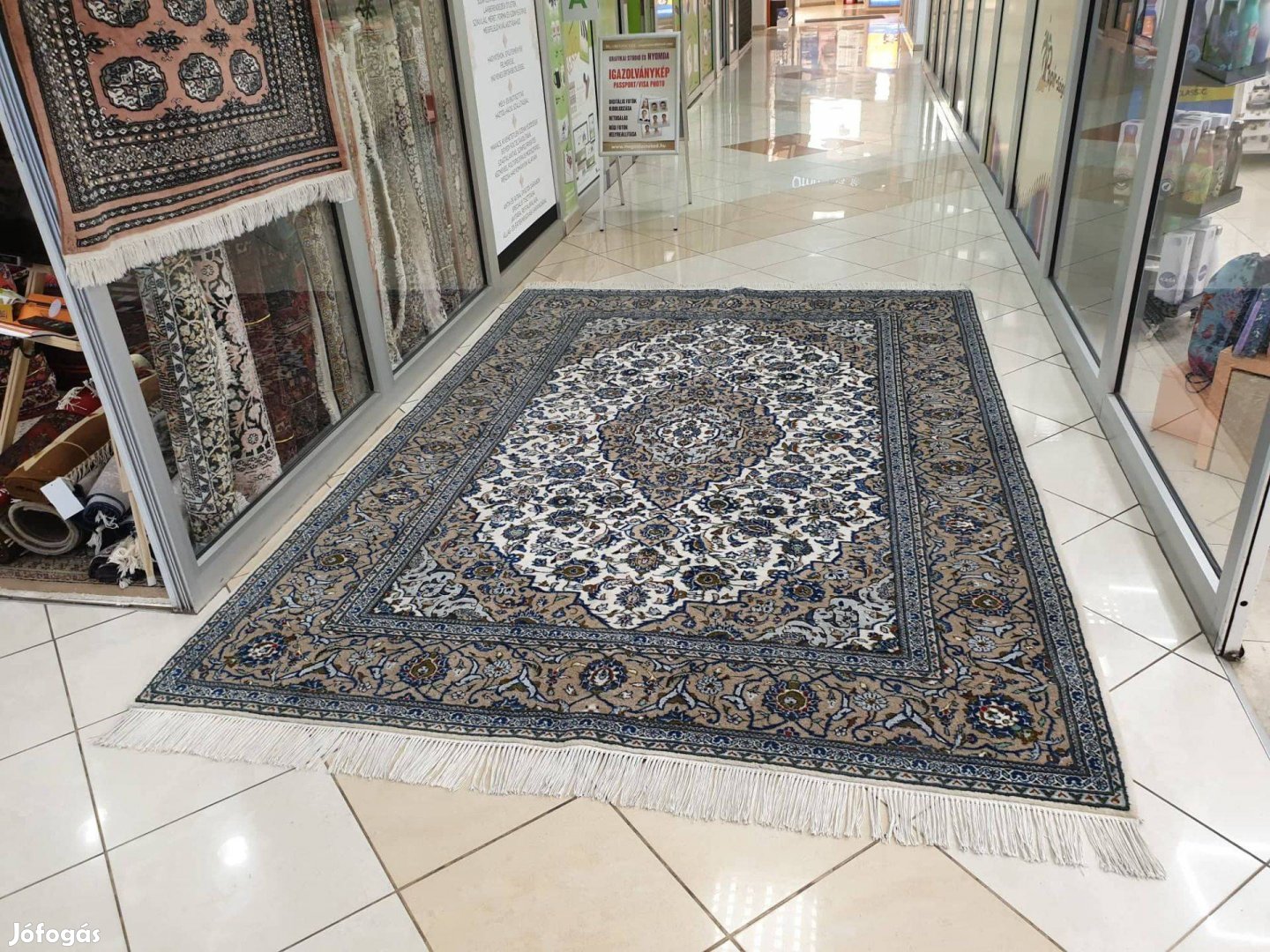 Hatalmas kézi csomózású gyapjú perzsa szőnyegek: Ritka egyedi darabok!