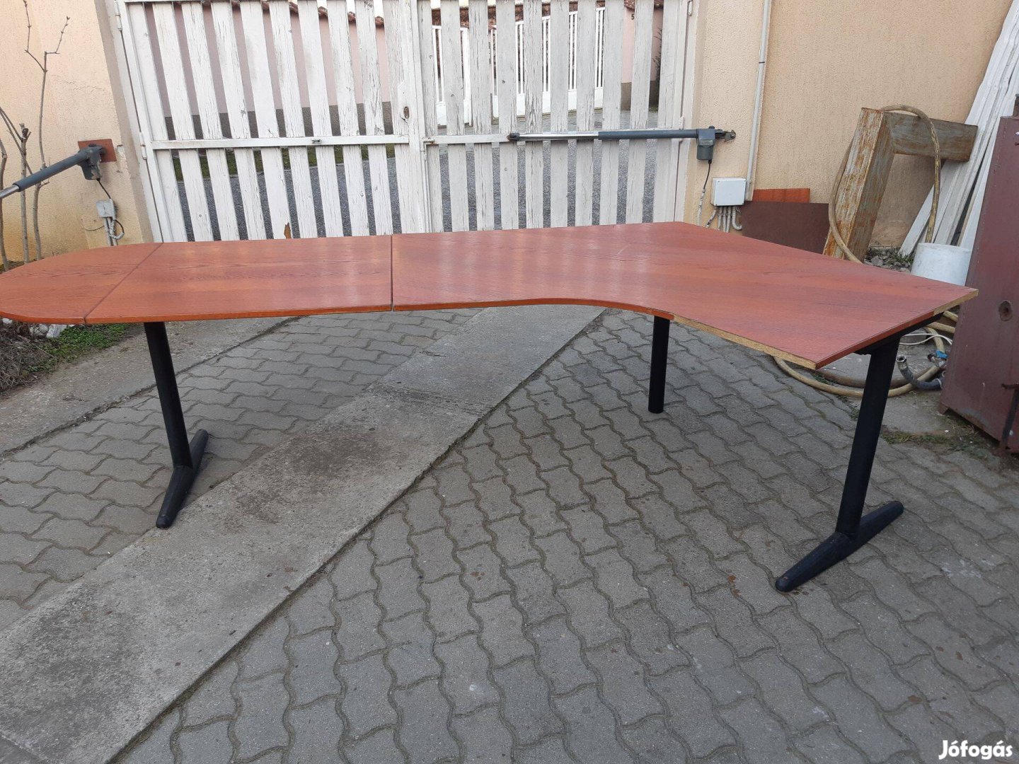 Hatalmas tárgyalóasztal íróasztal, variálható 285x165x135cm