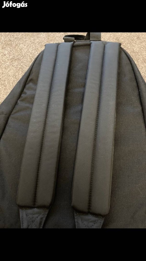 Háti táska eastpak 