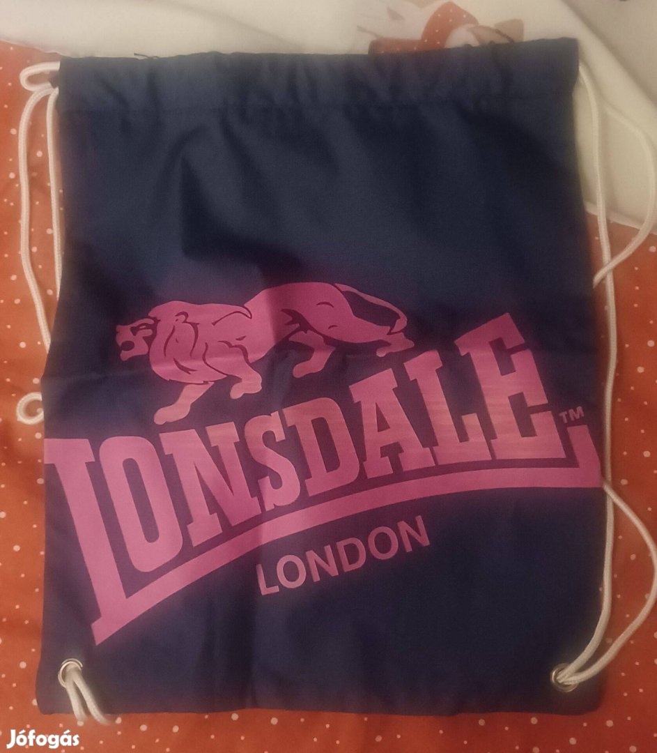 Hátizsák új márkás