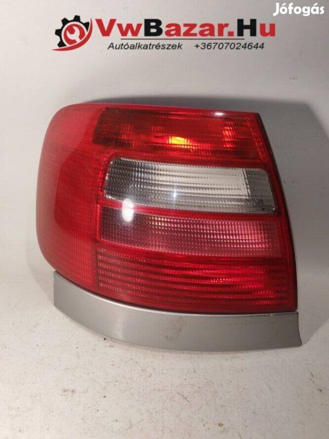 Hátsó lámpa AUDI A4 B5 sedan 8d0945095d