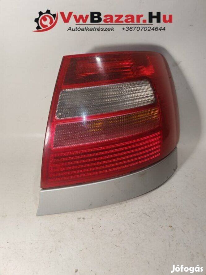 Hátsó lámpa AUDI A4 B5 sedan 8d0945096c