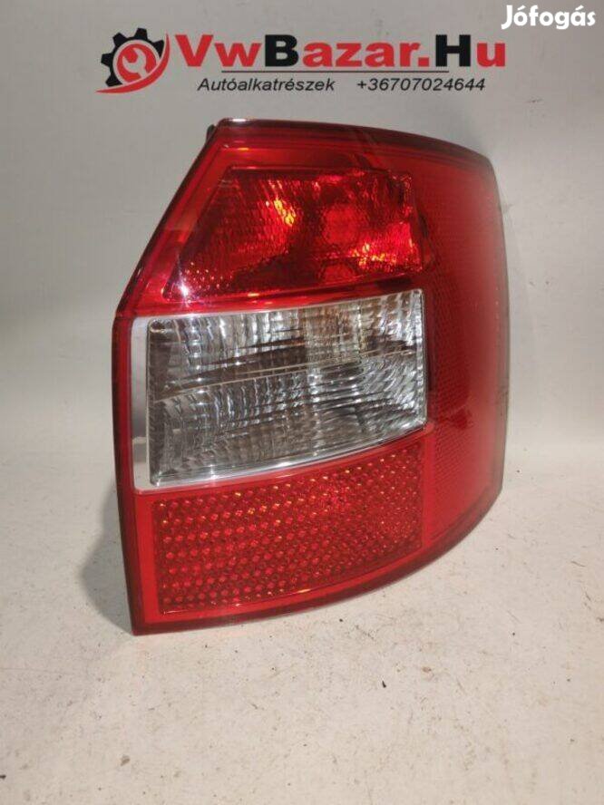 Hátsó lámpa AUDI A4 B6 kombi 8e9945096