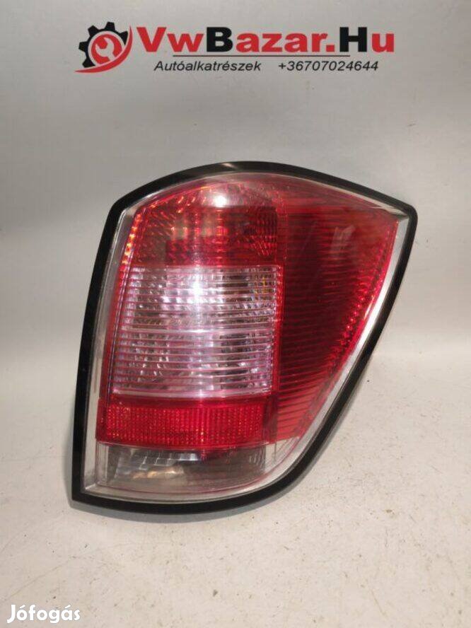 Hátsó lámpa Opel Astra H kombi jobb 13223674