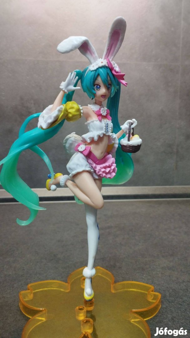 Hatsune Miku Easter Bunny (húsvéti nyuszi) anime figura/szobor