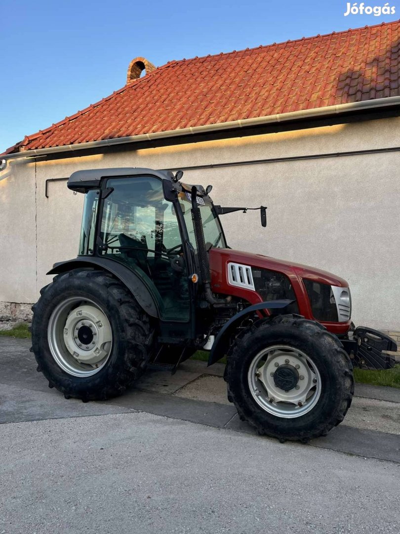 Hattat A 100 traktor