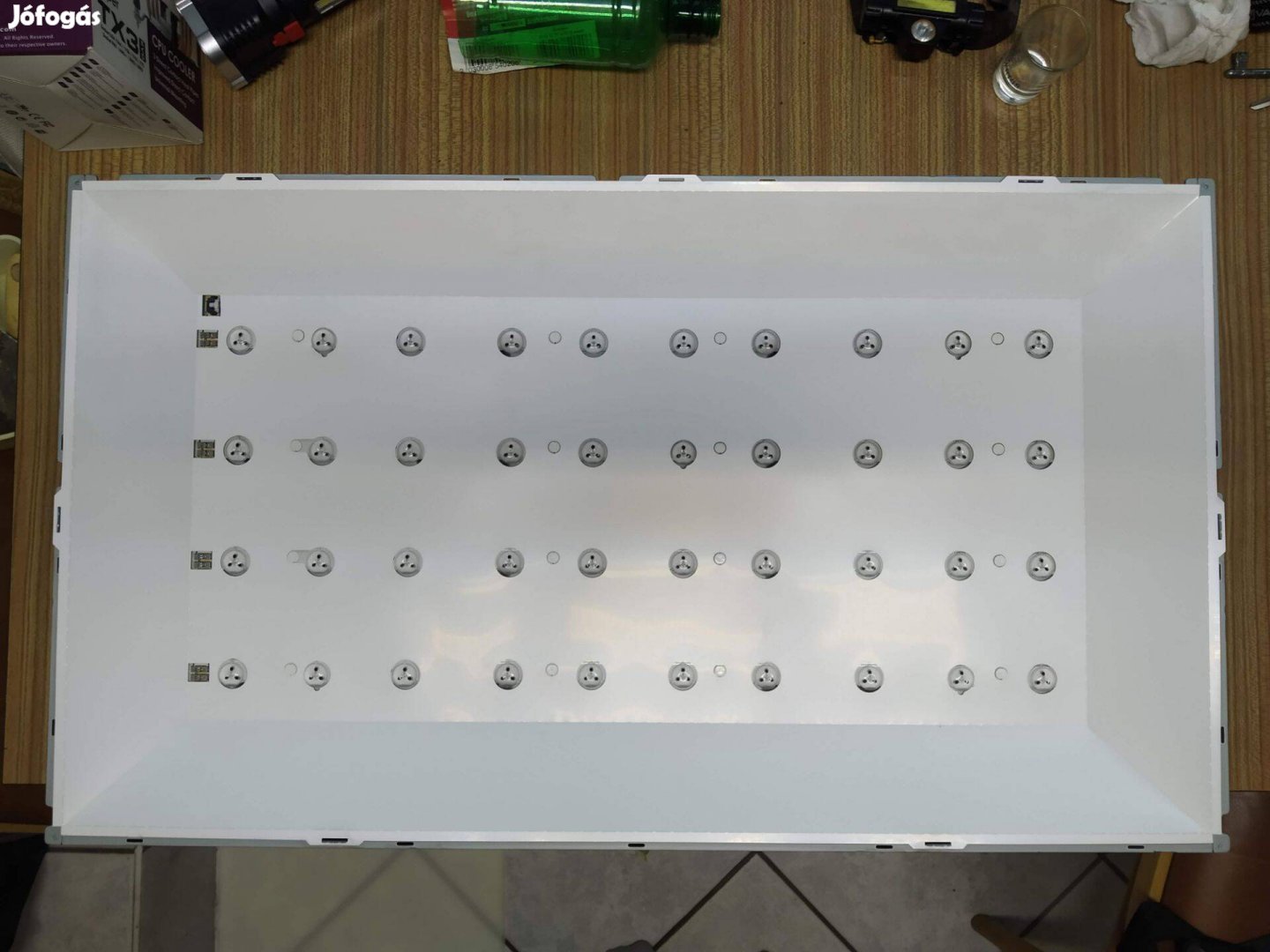 Háttérfény background light Ltj320HN07-V LED csík