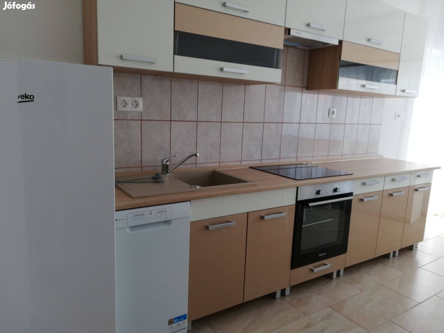 Hatvan Köztársaság út lakás kiadó