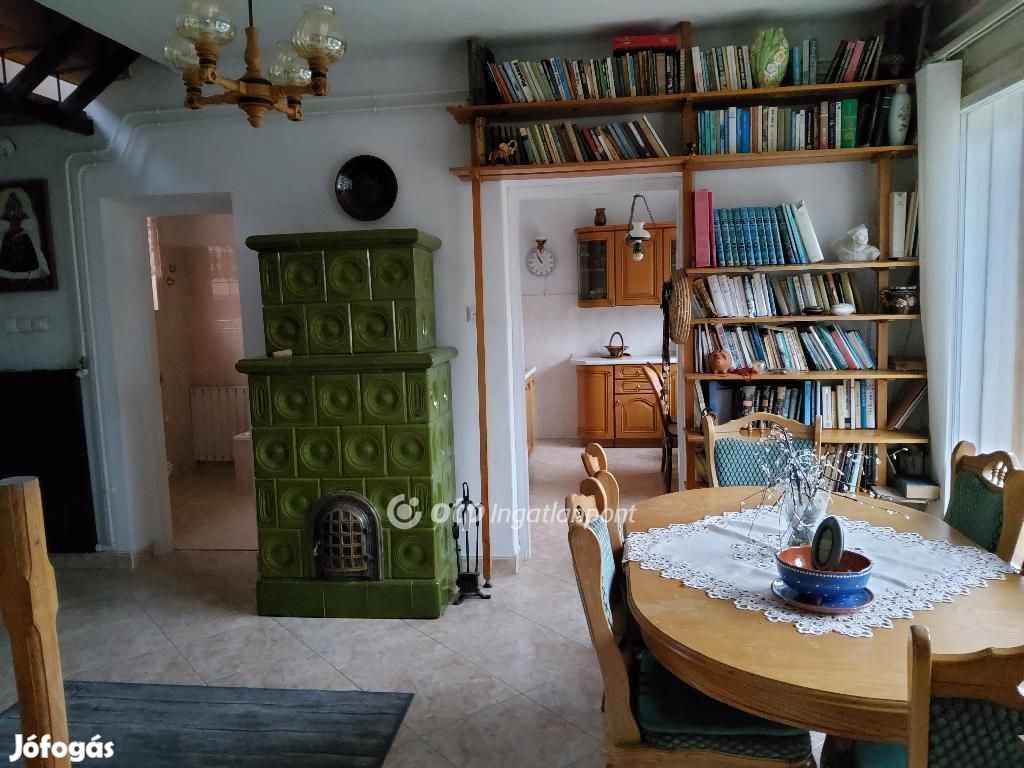 Hatvani eladó 130 nm-es ház