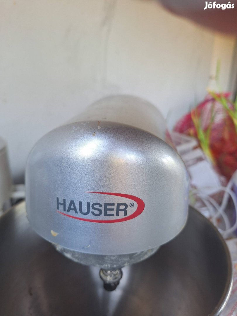 Hauser háztartási robot