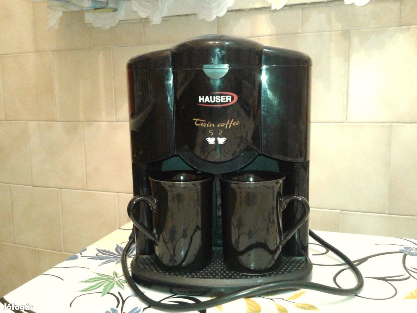 Hauser twin coffe filteres kávéfőző fekete 2 csészével