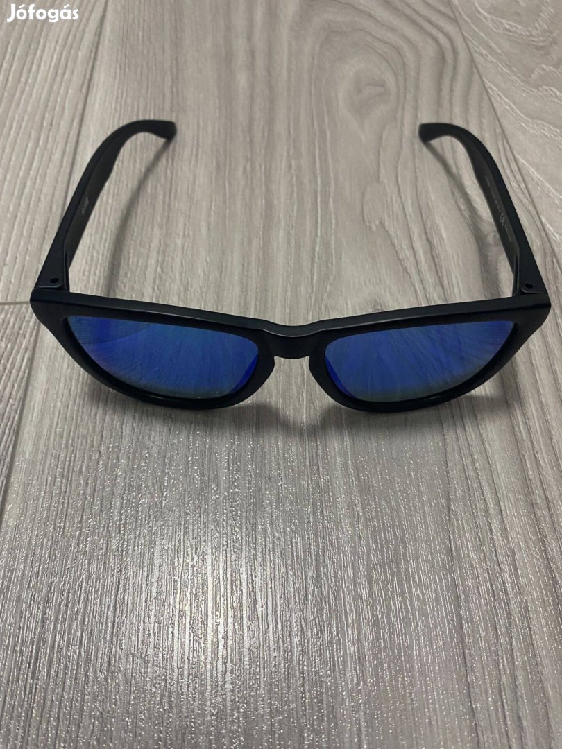 Hawkers kék-zöld árnyalatú napszemüveg