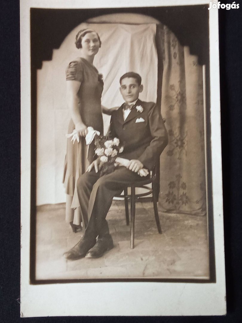 Házaspár fotóképeslap 1935 Hunnia