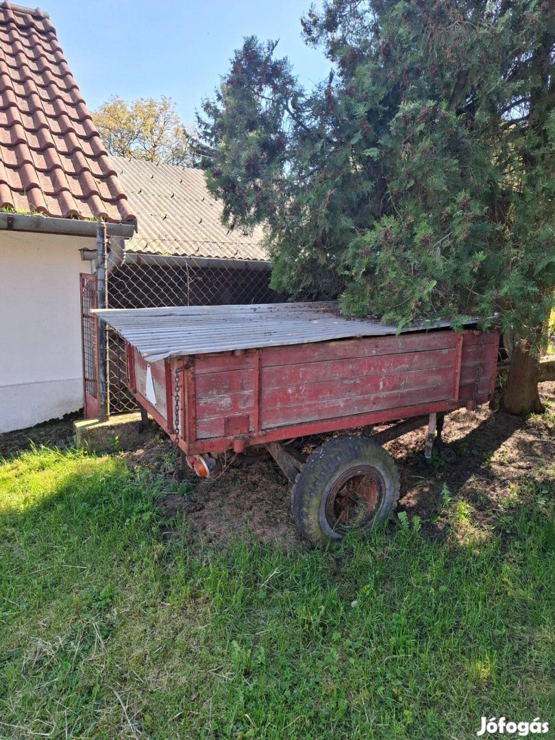 Házi készítésű traktor+pótkocsi eladó