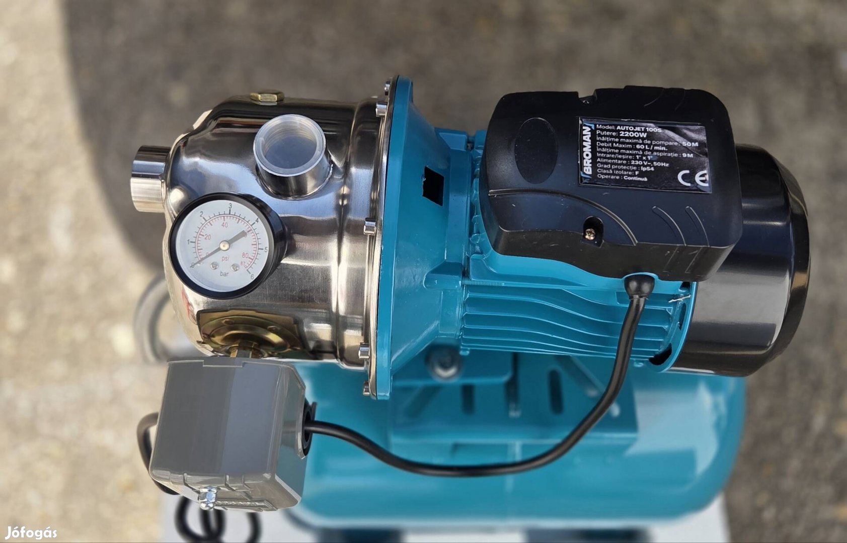 Házivízmű, Szivattyú, Hydrofor