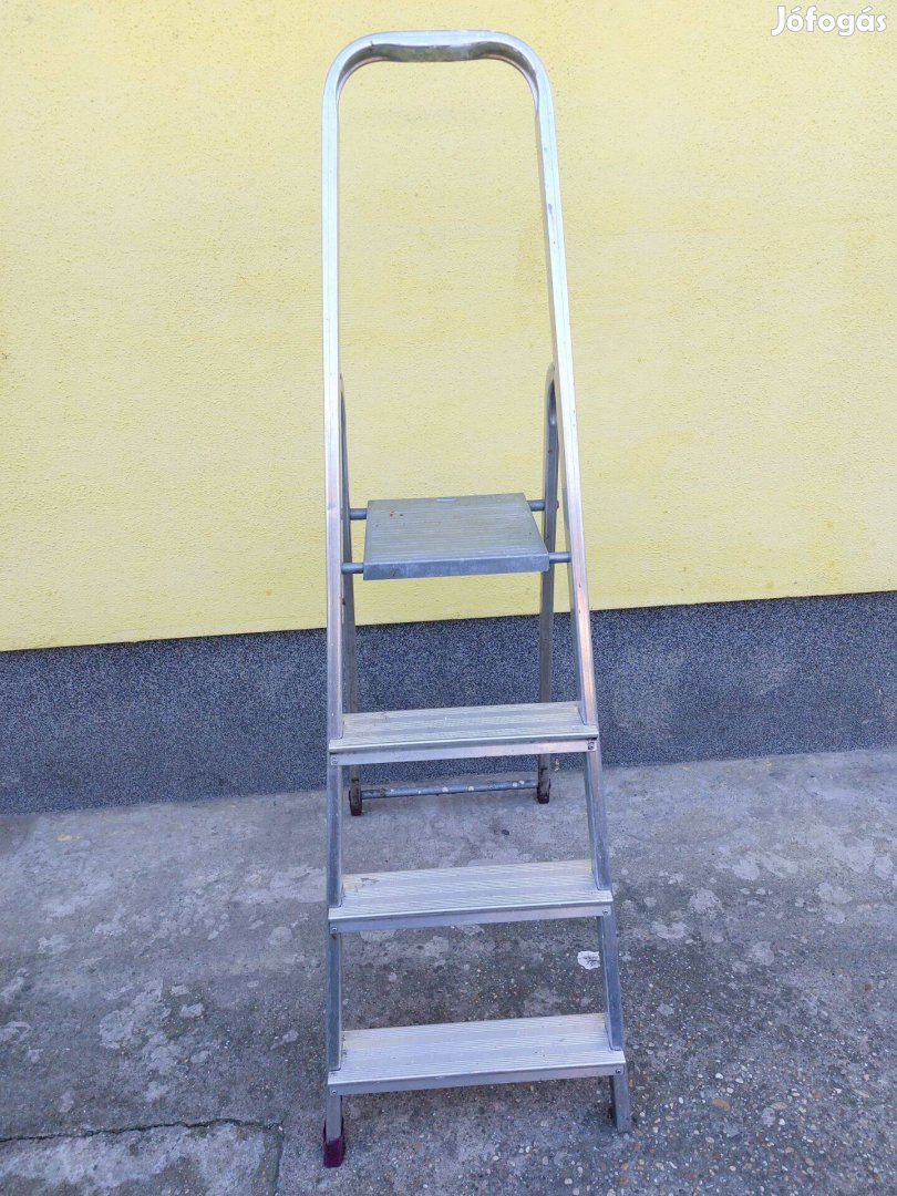 Háztartási 4 fokos aluminium létra eladó