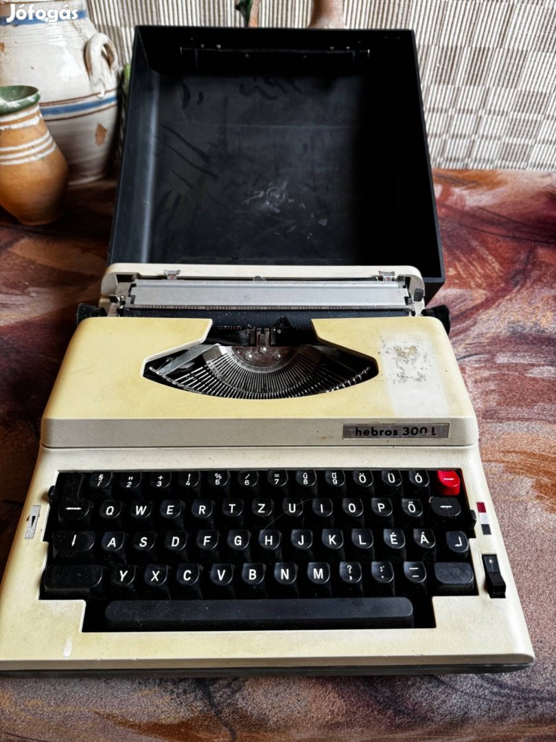 Hebros 300L írógép