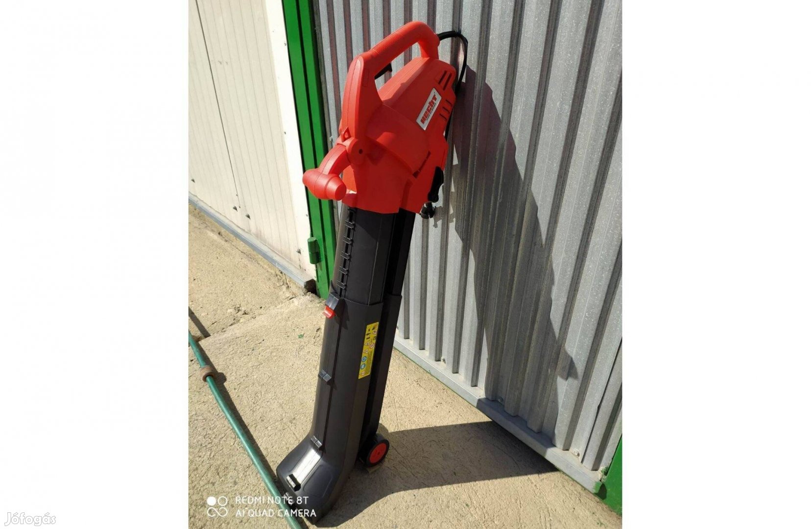 Hecht 3000 elektromos lombszívó-fújó eladó 0821