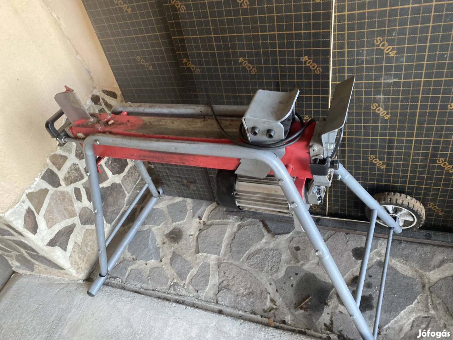 Hecht 676 rönkhasíto hibás