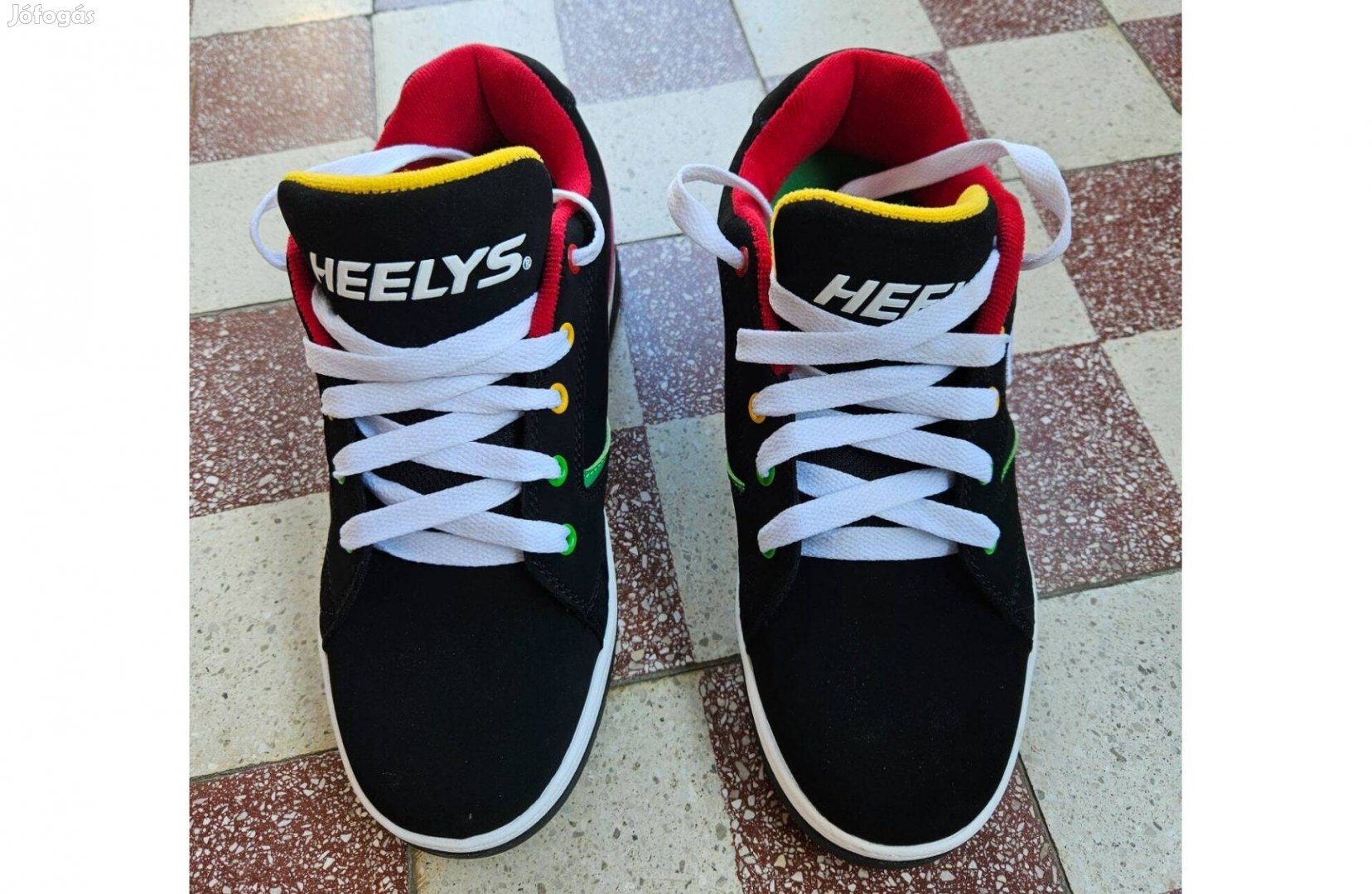 Heelys cipő!