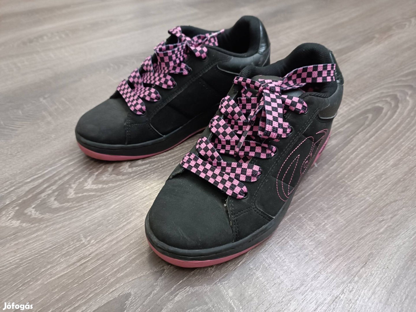 Heelys gurulós cipő 39-es. 