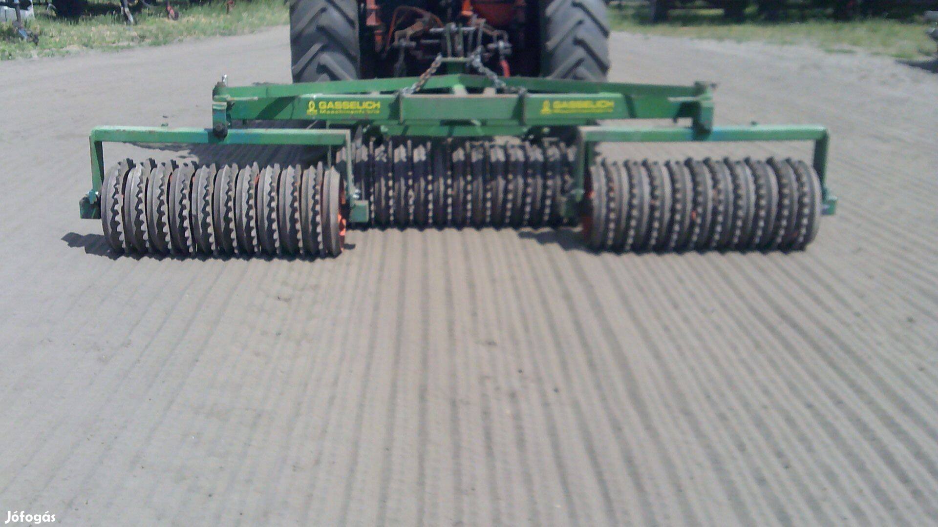 Heger 340/45 tip 340 cm széles függesztett cambridge henger