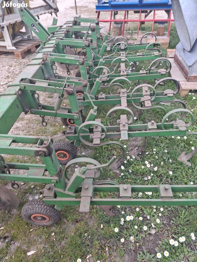 Heger 4 soros kukorica sorközművelő